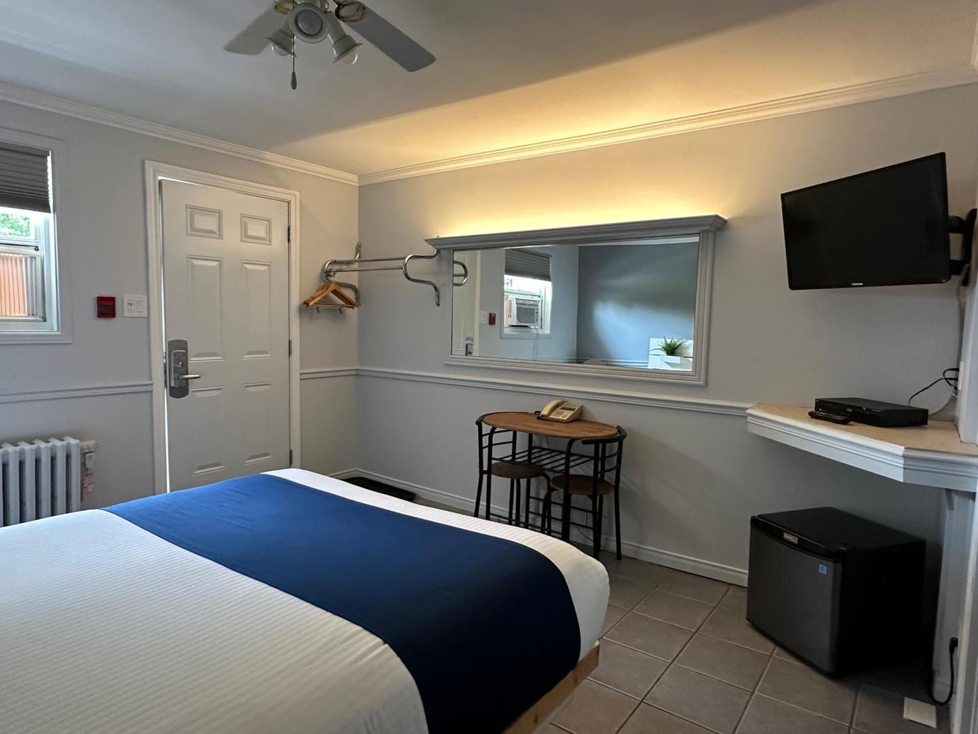 Motel Le Refuge แชร์บูร์ก ภายนอก รูปภาพ